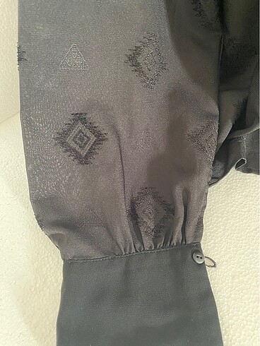 s Beden siyah Renk H&M marka 36 beden desenli bluz