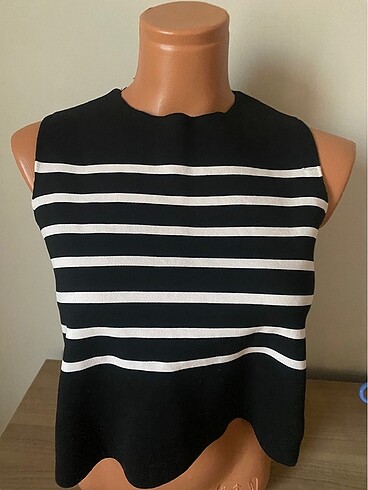 Zara marka yumuşak örme triko crop