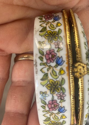 Çiçek Desenli Çok Renkli Pudra Kutusu - Görsel 5