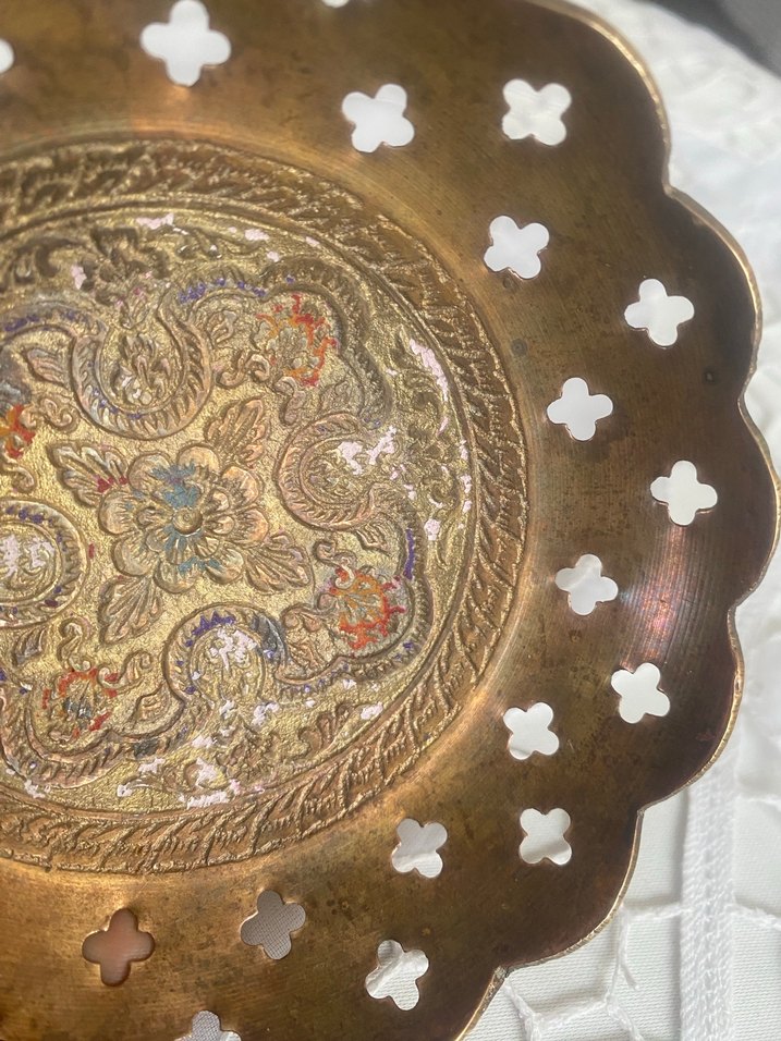 İşlemeli Bej Klasik Tabak - Görsel 3