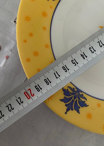 Sarı Kenarlı Dekoratif Yemek Tabakları - Görsel 5