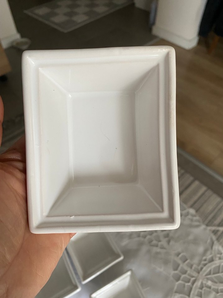 Beyaz Seramik Kare Yemek Kapları - Görsel 2