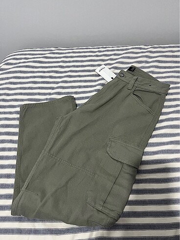 Pull bear erkek pantolon etiketli sıfır