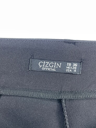 36 Beden siyah Renk PreLoved Kumaş Pantolon %70 İndirimli.