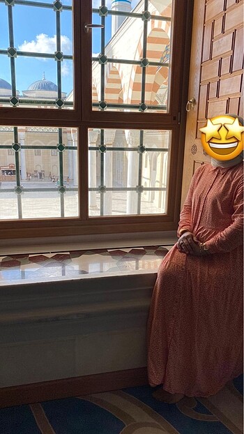 Turuncu çiçekli tesettür elbise????