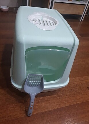 Kapalı filtreli kedi tuvaleti 