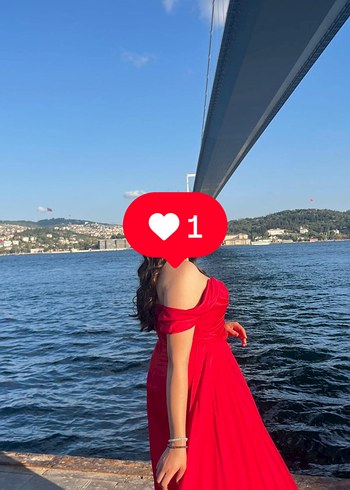 AlfaBeta Yırtmaçlı Drapeli Kırmızı Uzun Abiye Elbise - Görsel 3