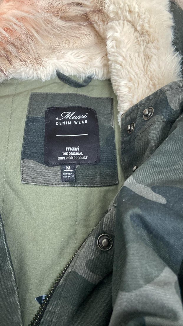 Mavi Marka Kürk Detaylı Kamuflaj Desenli Kapüşonlu Mont - Görsel 2