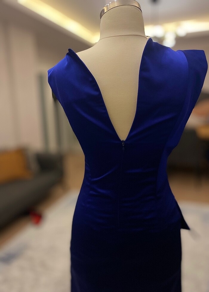 Saten şık elbise - Görsel 3