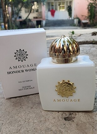 Amouage honour women