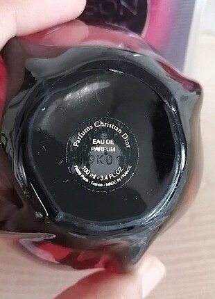 Beden Dior poison girl