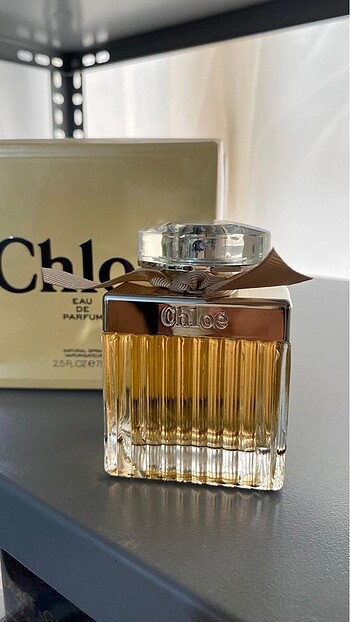Chloe signature