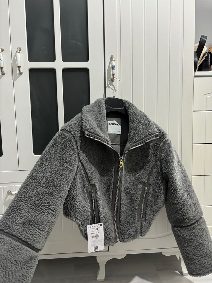 Gri Yüksek Yakalı Kadın Ceket - Görsel 2