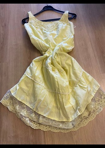 Sarı renk yazlık elbise - Görsel 8