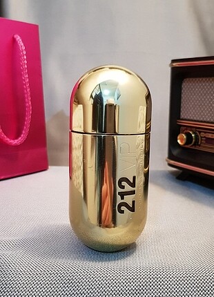 CAROLINA HERRERA 212 VIP 50 ML EDP 
