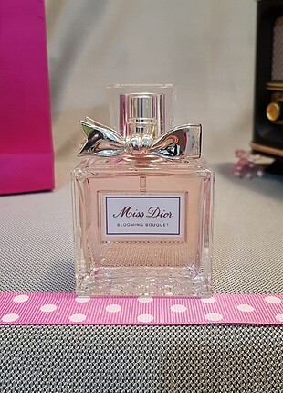 MISS DIOR BLOOMING BOUQUET 50 ML EDT 