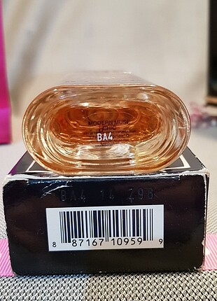 Beden MODERN MUSE CHIC 50 ML EDP