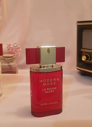 ESTÈE LAUDER MODERN MUSE LE RAUGE GLOSS 30 ML EDP 