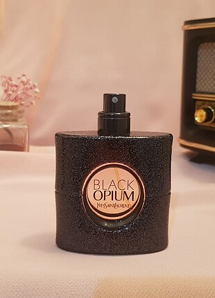 YVES SAINT LAURENT BLACK OPİUM 30 ML EDP