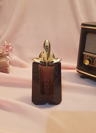 Beden THIERRY MUGLER ALIEN 60 ML EDP
