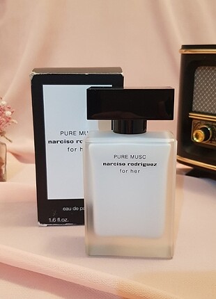 Narciso Rodriguez NARCISO RODRİGUEZ FOR HER PURE MUSC 50 ML EDP