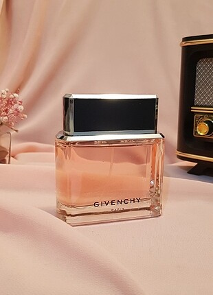 GIVENCHY DAHLIA NOİR 75 ML EDP