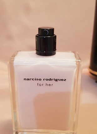 Beden NARCISO RODRİGUEZ FOR HER 50 ML EDP