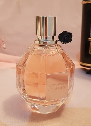 Beden VIKTOR&ROLF FLOWERBOMB 100 ML EDP