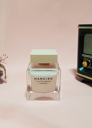  Beden NARCISO RODRİGUEZ POUDREE 90 ML EDP 