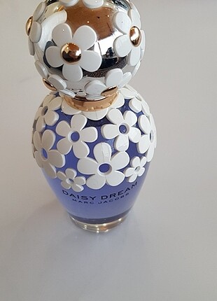 Beden MARC JACOBS DAİSY DREAM 100 ML EDT