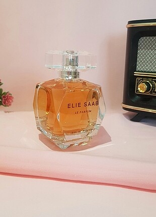  Beden Renk ELIE SAAB LE PARFÜM 90 ML EDP 