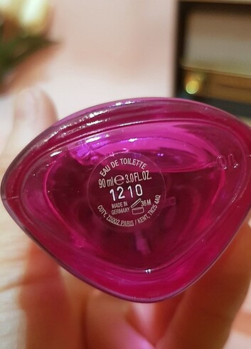 Beden LACOSTE TOUCH OF PINK 90 ML EDT