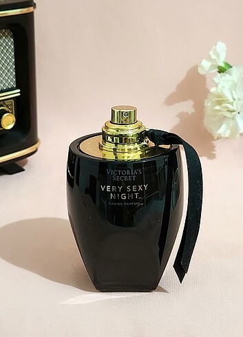 Victoria s Secret VICTORIA'S SECRET NIGHT 100 ML EDP