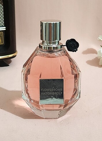 VIKTOR &ROLF FLOWERBOMB 100 ML EDP 