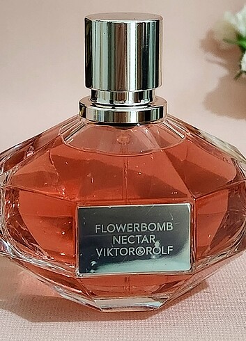 Viktor & Rolf VIKTOR &ROLF FLOWERBOMB NECTAR İNTENSE 90 ML EDP