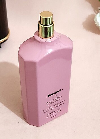 Beden GUCCI FLORA GORGEOUS GARDENİA ML EDP