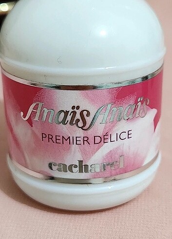 Beden CACHAREL ANAIS ANAIS PREMIER DELICE 50 ML EDT
