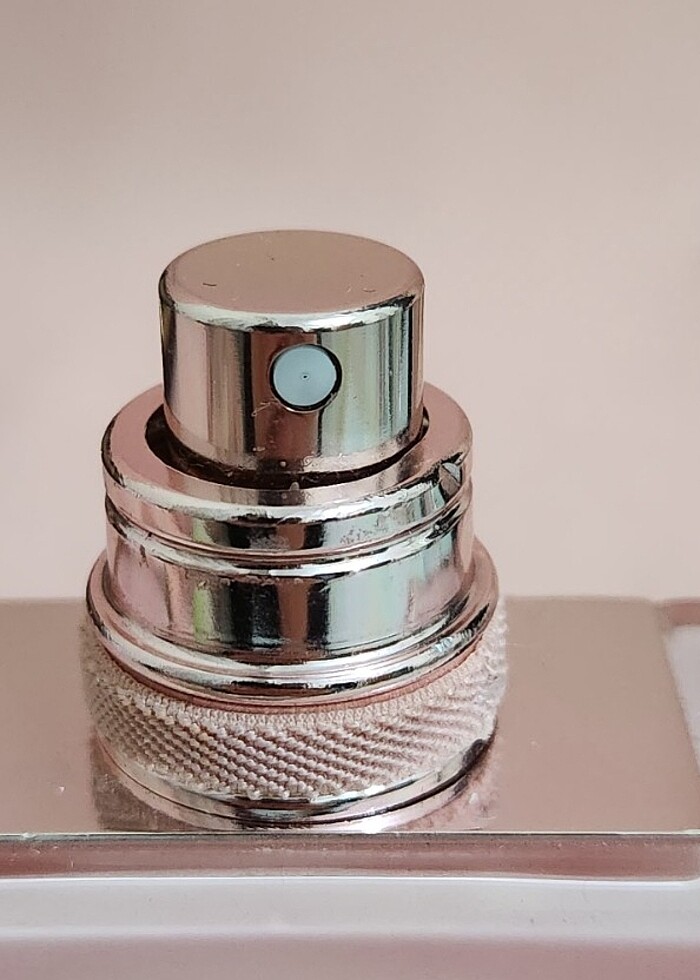 GIVENCHY IRRESISTIBLE VELVET ROSE 80 ML EDP bayan - Görsel 2