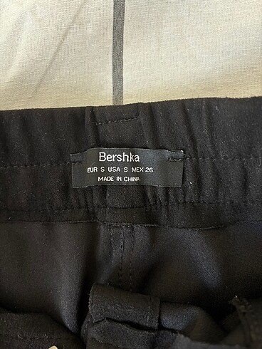 s Beden siyah Renk Bershka Süet etek