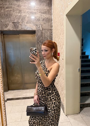 Kahverengi Leopar Desenli Uzun Straplez Elbise - Görsel 4