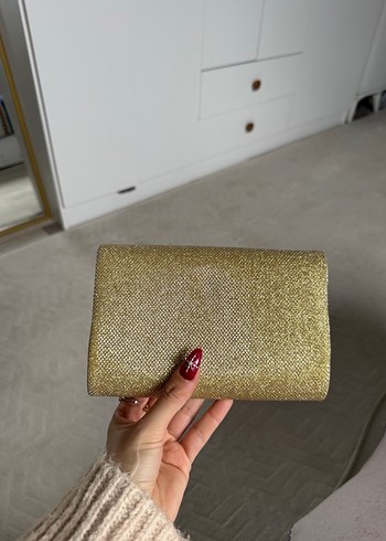 Altın Renkli Parlak Kadın Abiye Çanta - Görsel 3