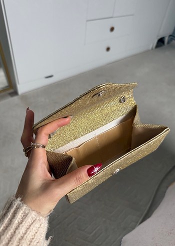 Altın Renkli Parlak Kadın Abiye Çanta - Görsel 2