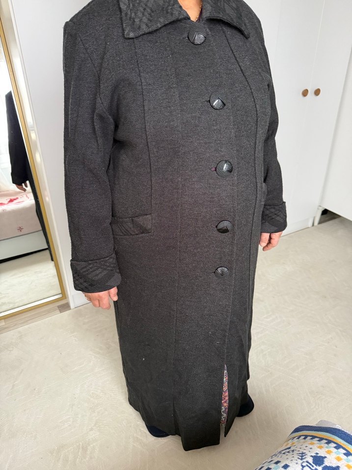 Gri Uzun Düğmeli Kadın Kaban XXXL - Görsel 4