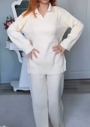 V Yaka Beyaz Triko Kadın Kazak pantolon Takım - Görsel 4