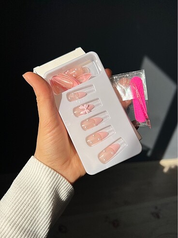 Kore tarzı takma tırnak - Görsel 5