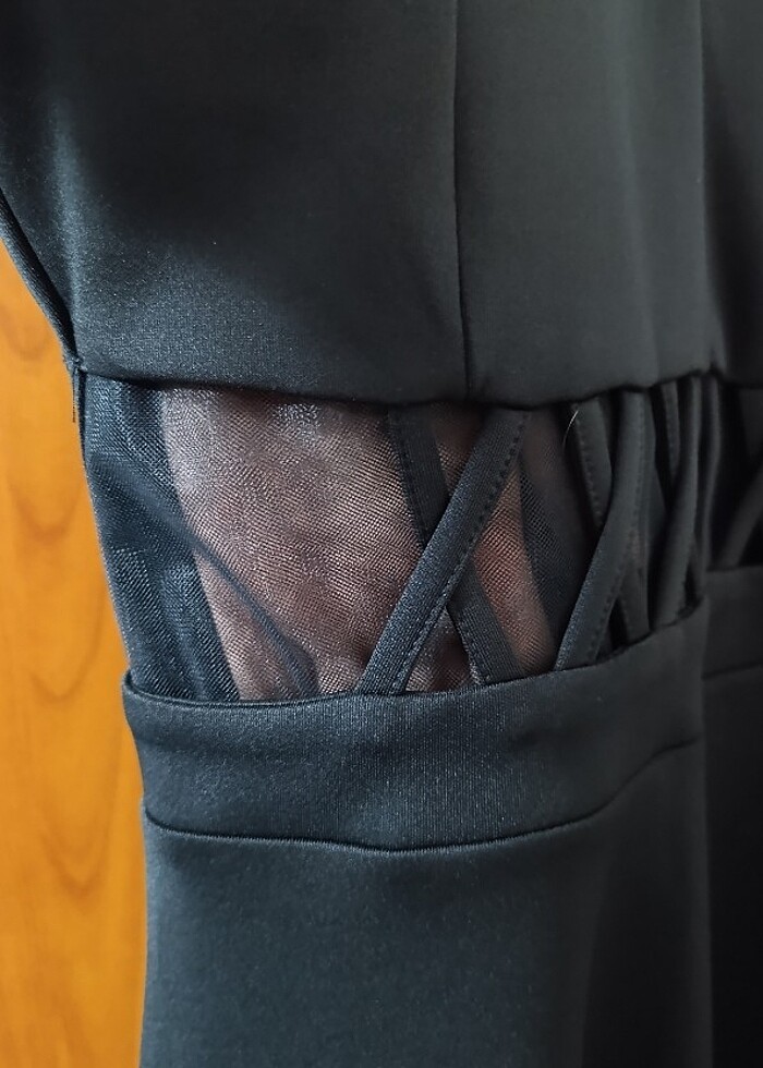 Siyah Elbise - Görsel 2