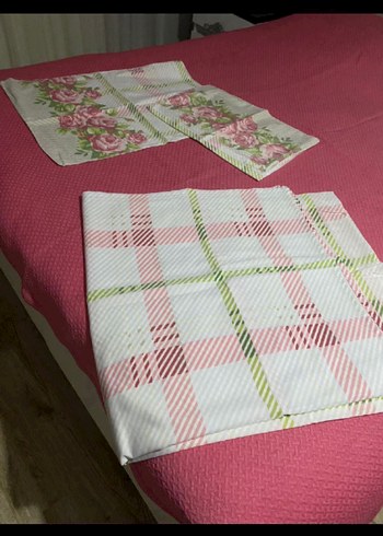 Pembe Baskılı Nevresim ve Çarşaf Takımı - Görsel 2