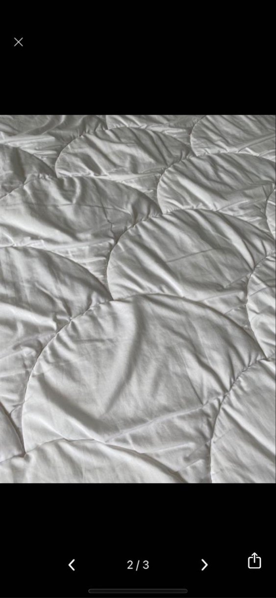 Gri Tonlu Beyaz Düz Desen Yorgan - Görsel 3