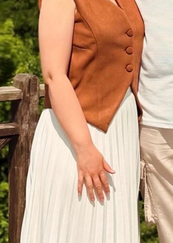 Beyaz Piliseli Midi Etek - Görsel 3