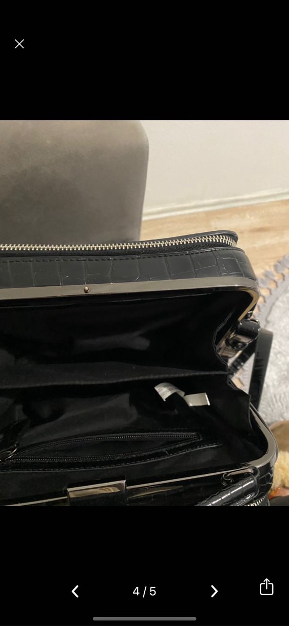 DERIMOD Siyah Yılan Desenli Fermuarlı Kadın Çanta - Görsel 2